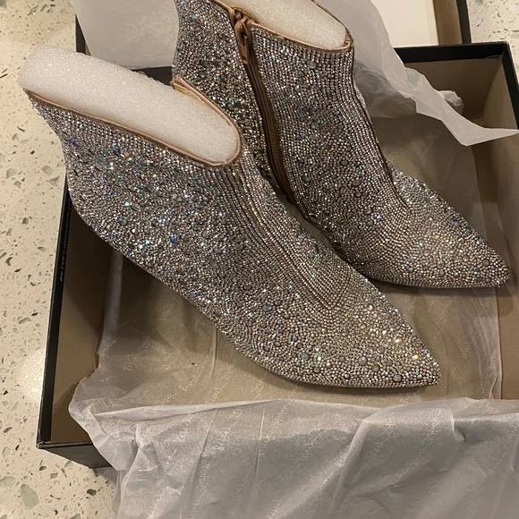 NEW Betsey Johnson Cady Rhinestone Booties - Picture 1 of 7